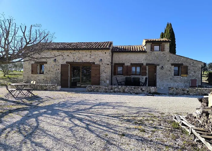 Le Puits Des Oliviers Holiday home