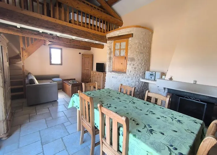 Holiday home Le Puits Des Oliviers *