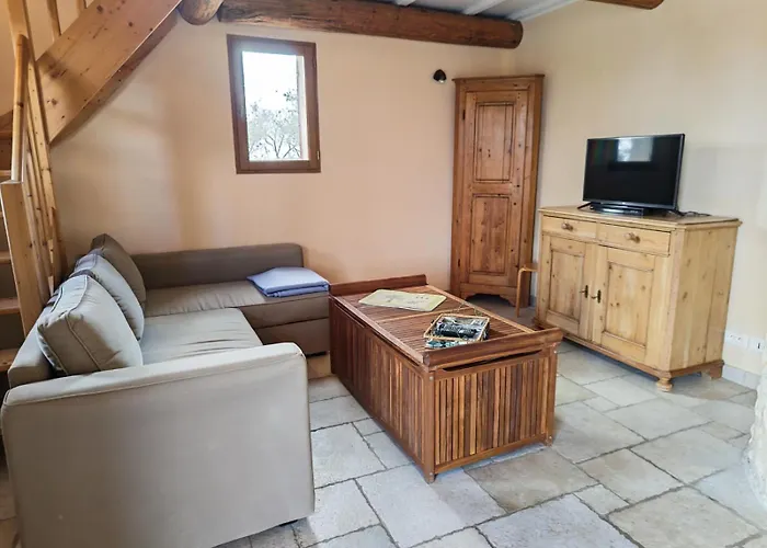 Le Puits Des Oliviers Holiday home Puimoisson